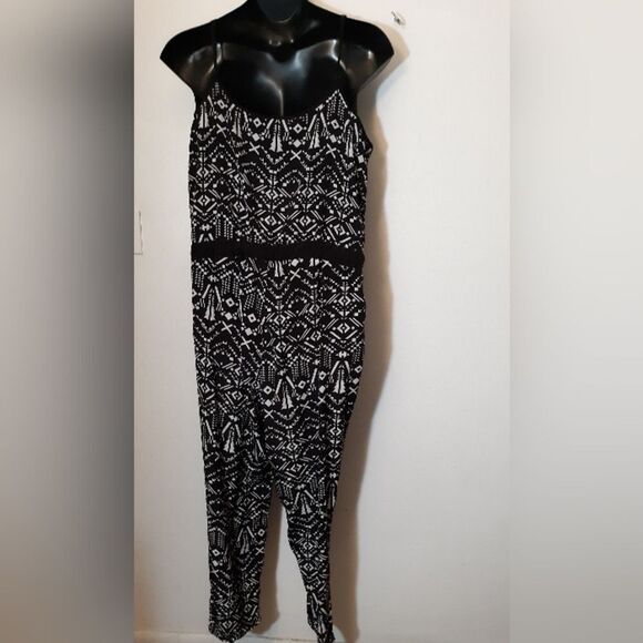 Toxik3 sleeveless silky jumpsuit - Picture 6 of 6
